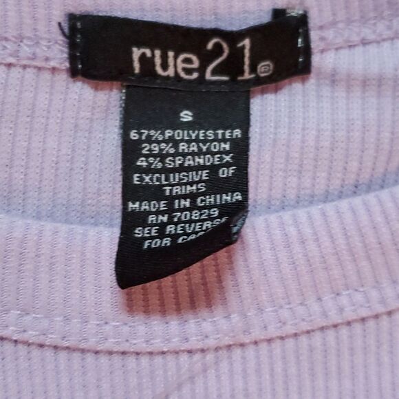 NWT Rue 21 Women's Lavender Long Sleeve Tee Size Small - Picture 3 of 5
